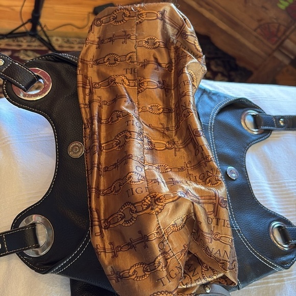 Tignanello leather two tone black cream large Handbag Tote Purse 9x14x5 inches - Picture 9 of 17